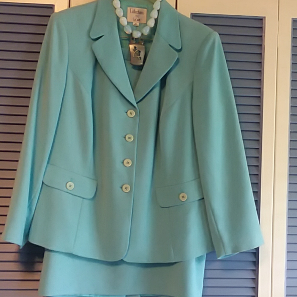 Collection for Le Suit Woman 2pcs Size 18W